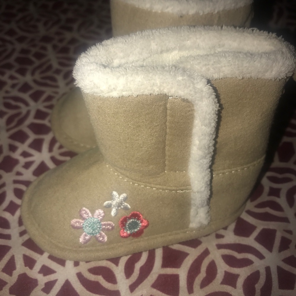 Baby girl boots